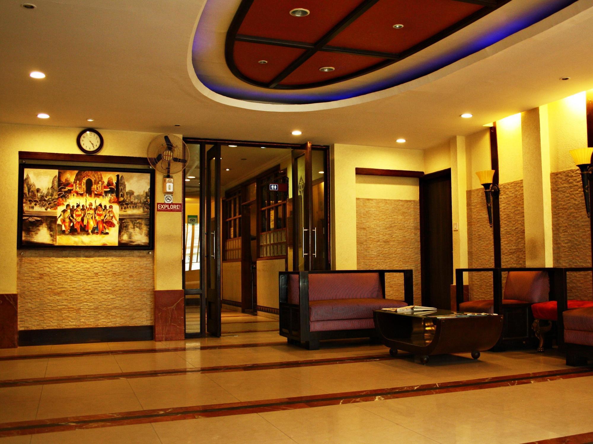 Hotel Pooja Palace New Delhi Eksteriør billede
