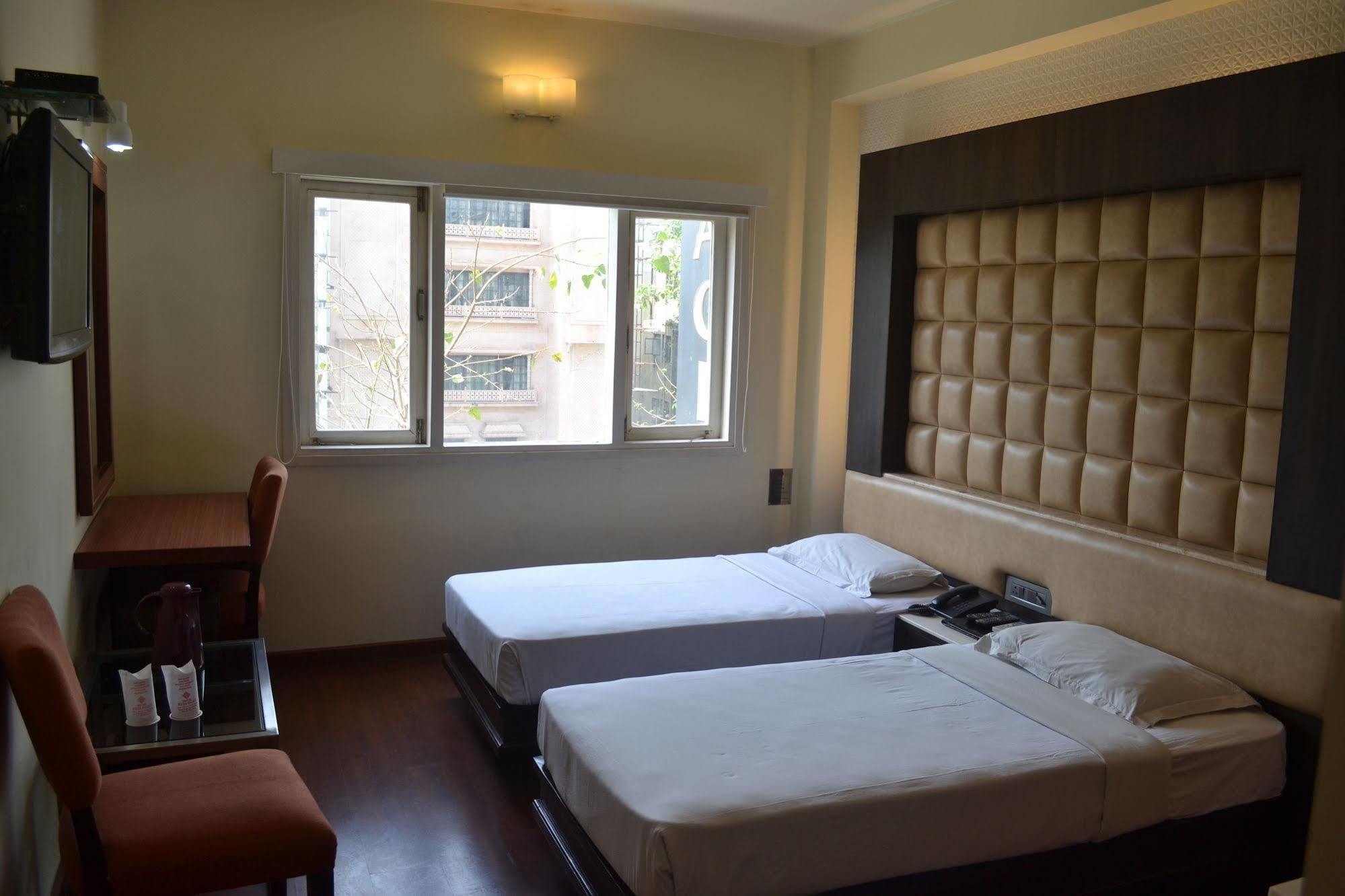 Hotel Pooja Palace New Delhi Eksteriør billede