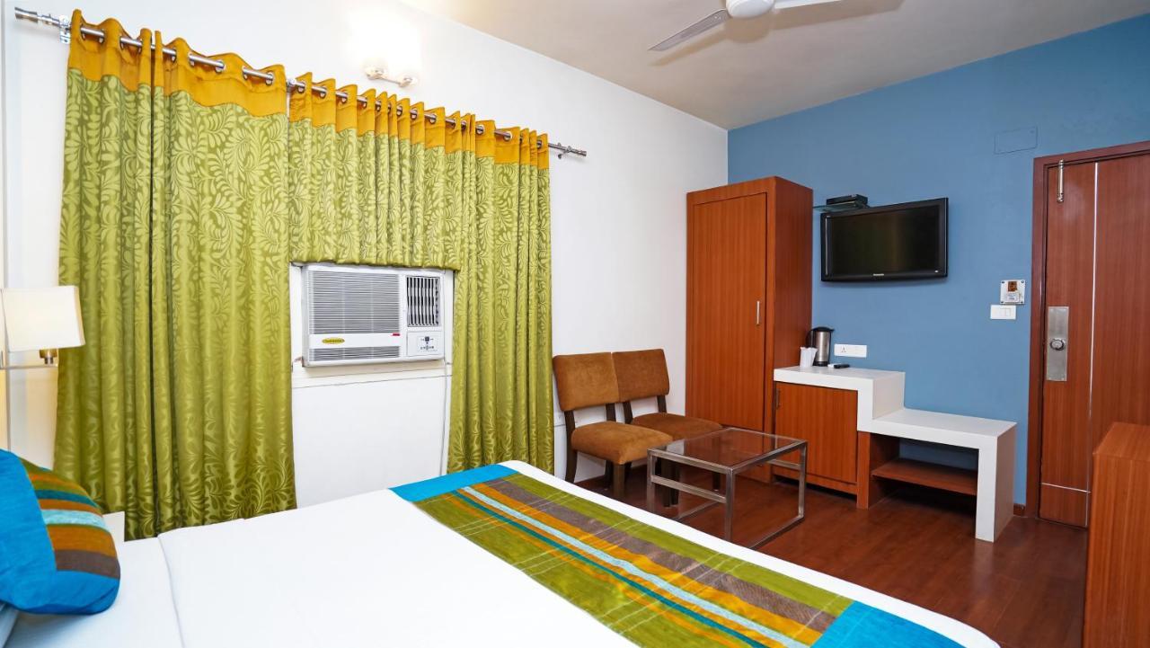 Hotel Pooja Palace New Delhi Eksteriør billede